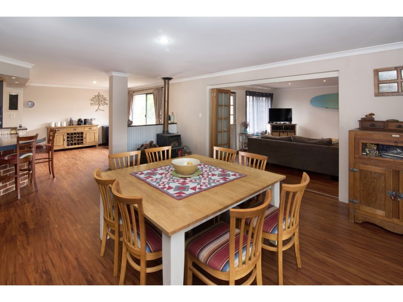 2 Canterbury Place, West Busselton WA 6280