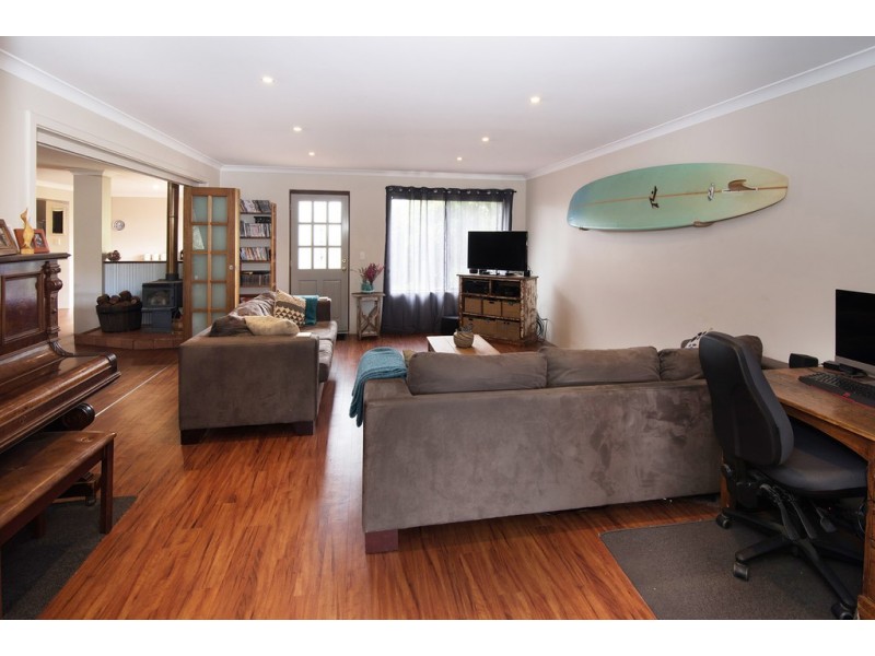 2 Canterbury Place, West Busselton WA 6280
