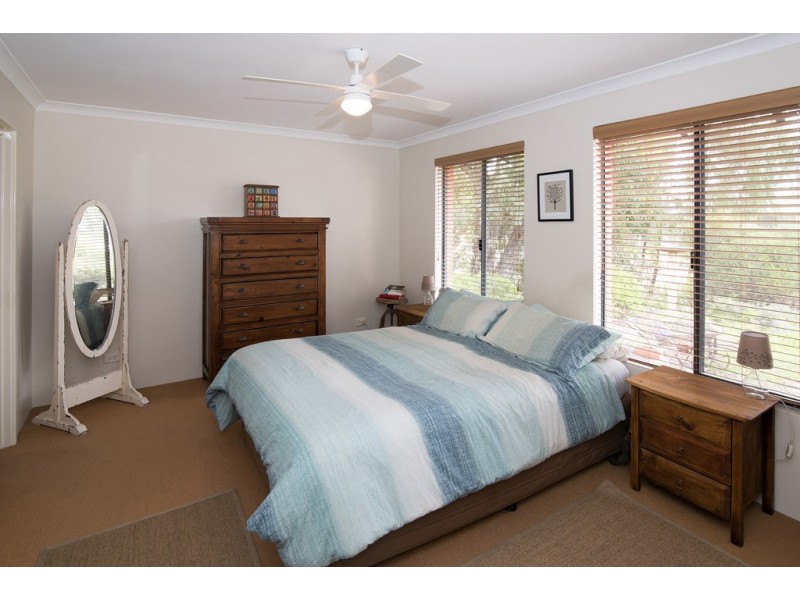 2 Canterbury Place, West Busselton WA 6280