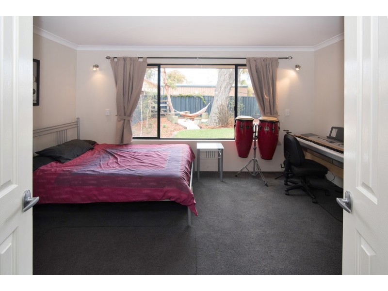 2 Canterbury Place, West Busselton WA 6280