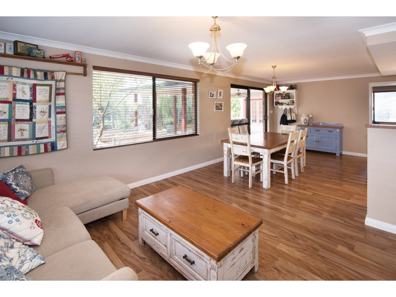 32 Cardinal Crescent, West Busselton WA 6280