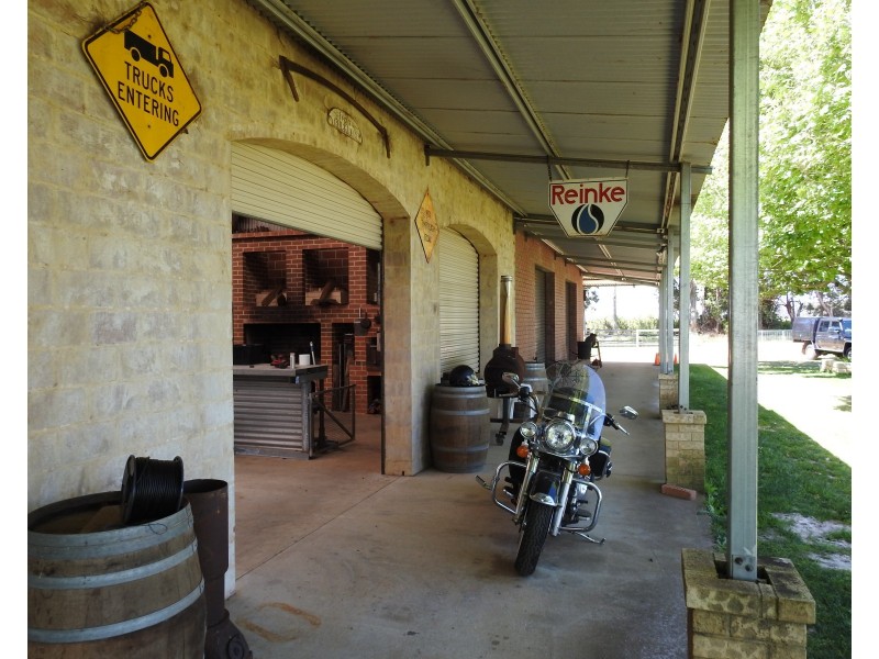 938 Kaloorup Road, Kaloorup WA 6280