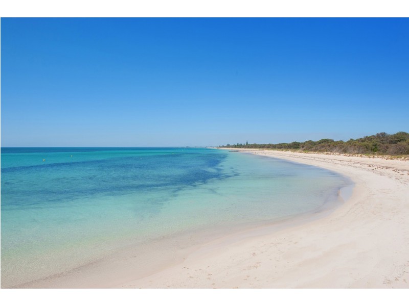 5 Roberts Road, Abbey WA 6280