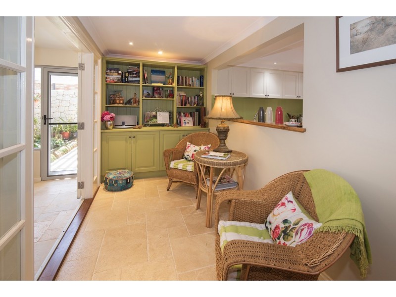 5 Roberts Road, Abbey WA 6280