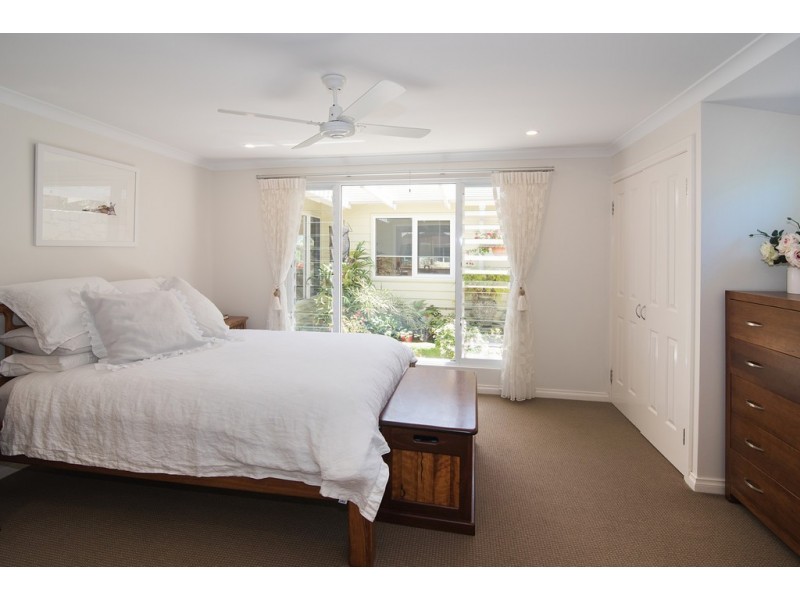 5 Roberts Road, Abbey WA 6280