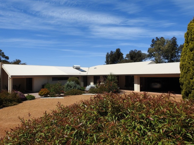 52 Treeton Road, Cowaramup WA 6284