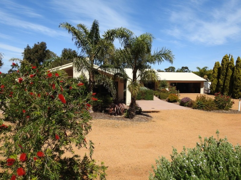 52 Treeton Road, Cowaramup WA 6284