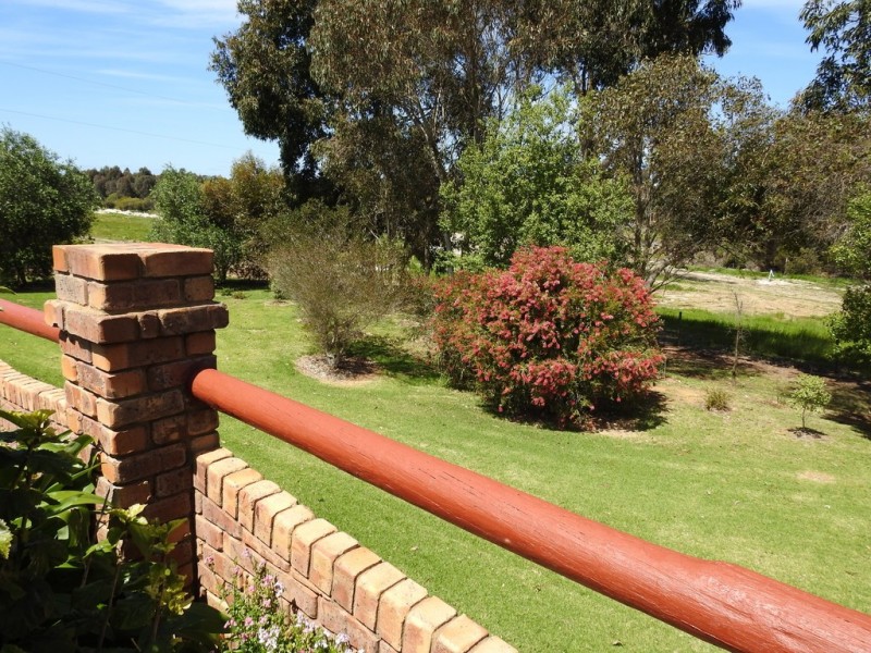 52 Treeton Road, Cowaramup WA 6284