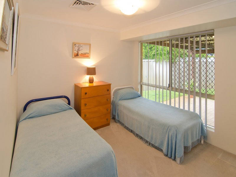 4 Karrinyup Retreat, West Busselton WA 6280