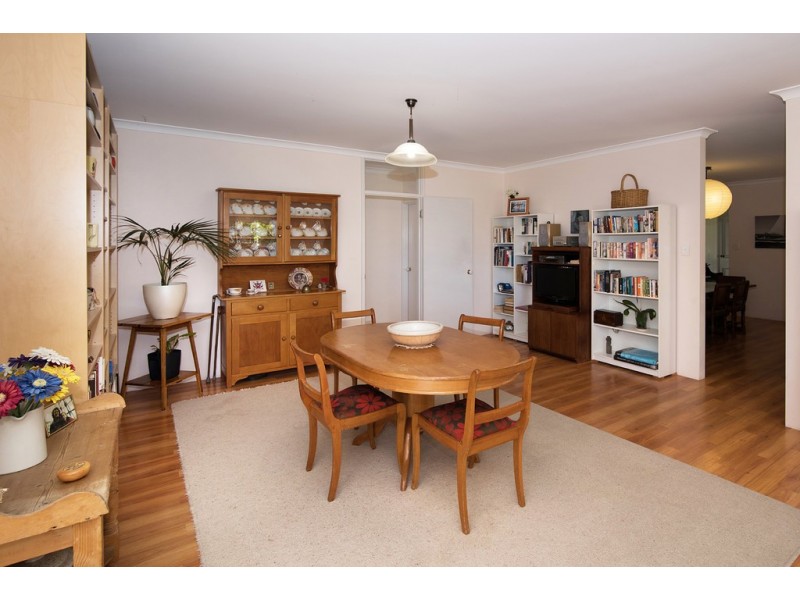 14 Karrinyup Retreat, West Busselton WA 6280