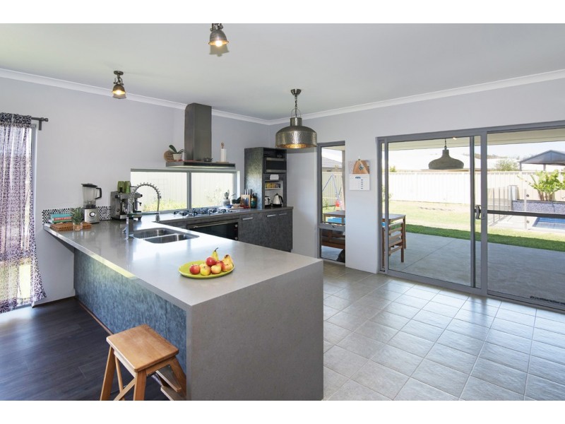 3 Siding Road, West Busselton WA 6280