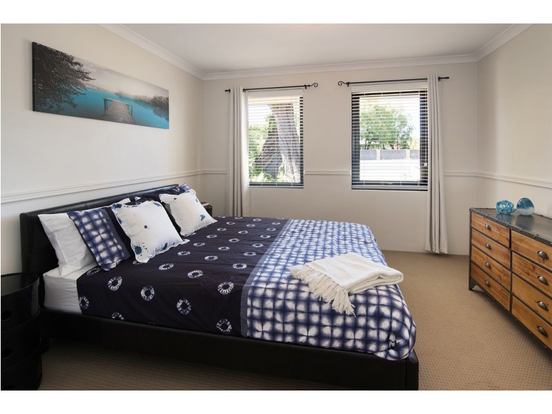 347 Bussell Highway, Broadwater WA 6280