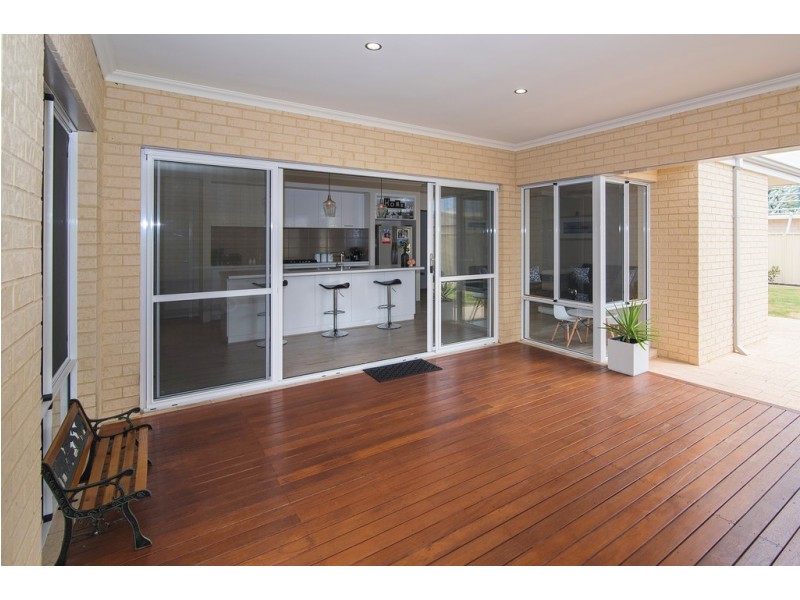 11 Ashpan Approach, West Busselton WA 6280