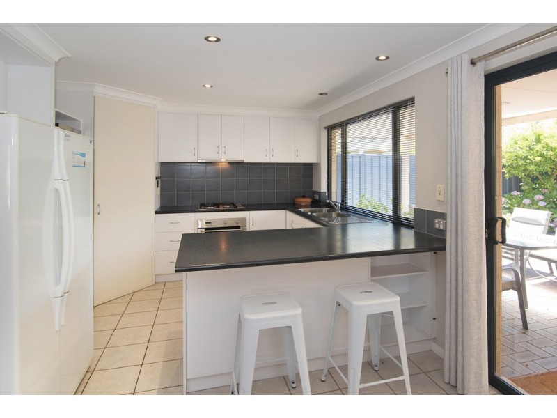 5/68 Carey Street, Busselton WA 6280