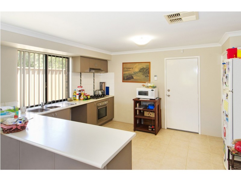 99 Broadwater Boulevard, Broadwater WA 6280