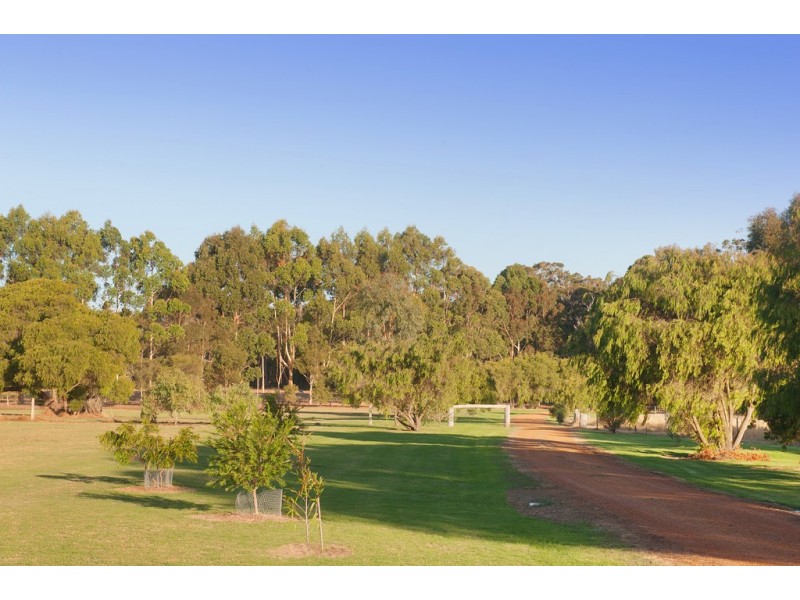 74 Clark Drive, Alexandra Bridge WA 6288