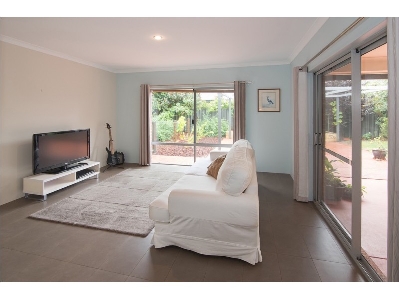 9 Cezanne Way, Yalyalup WA 6280