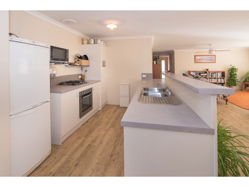 9 Tip Dray Terrace, West Busselton WA 6280