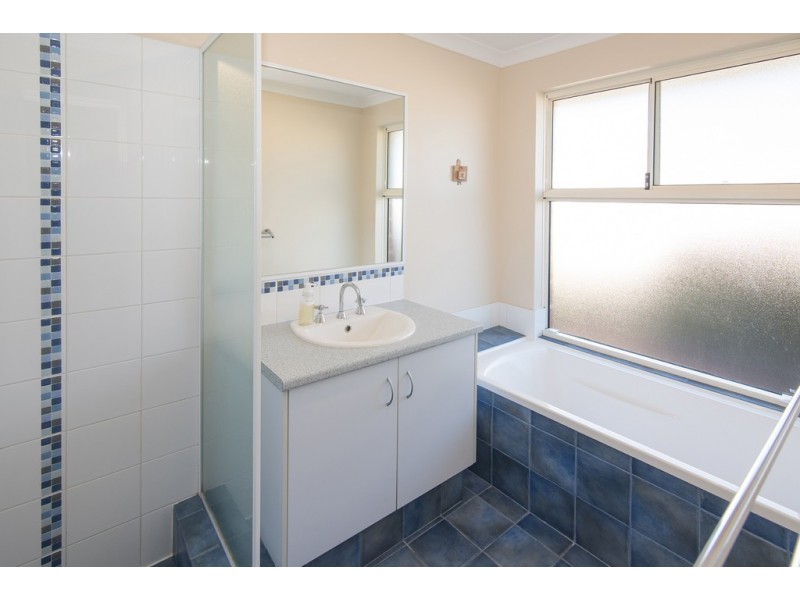 9 Tip Dray Terrace, West Busselton WA 6280
