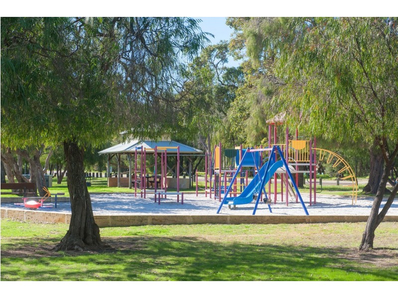 9 Tip Dray Terrace, West Busselton WA 6280