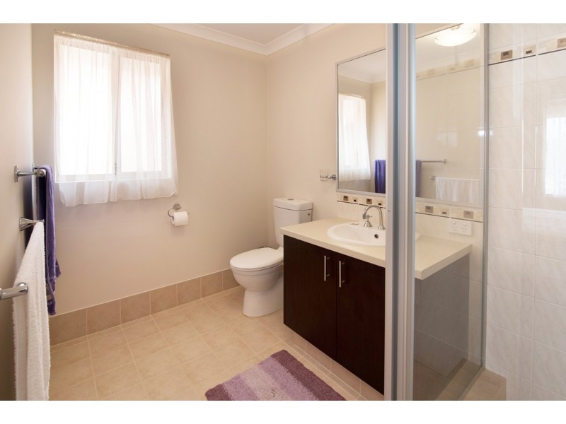 60 Gigondas Street, Yalyalup WA 6280