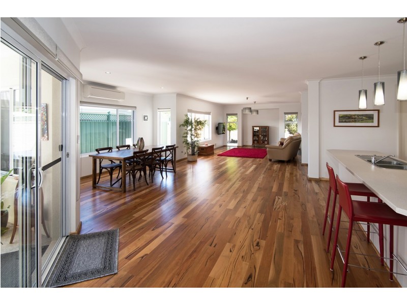 9 Beachgrove Place, Geographe WA 6280