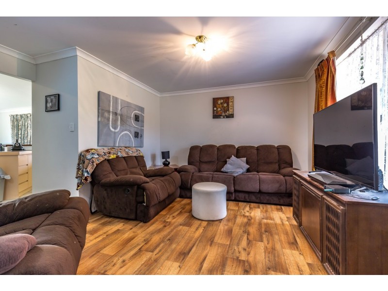 99 Hadfield Avenue, Broadwater WA 6280