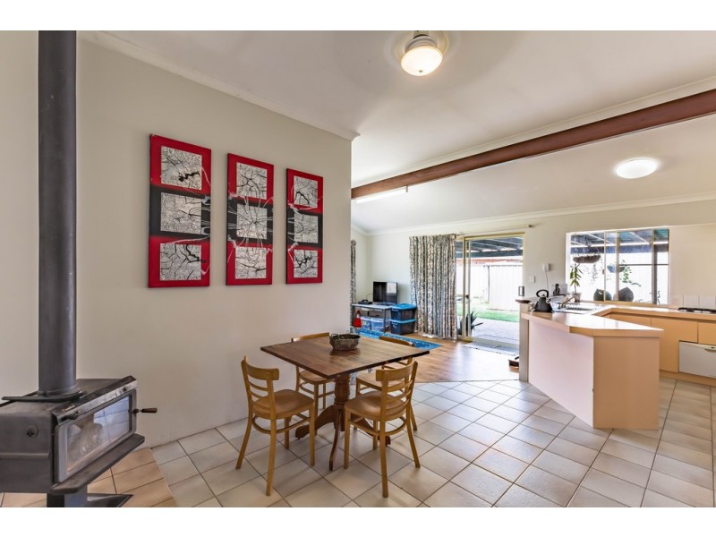 99 Hadfield Avenue, Broadwater WA 6280