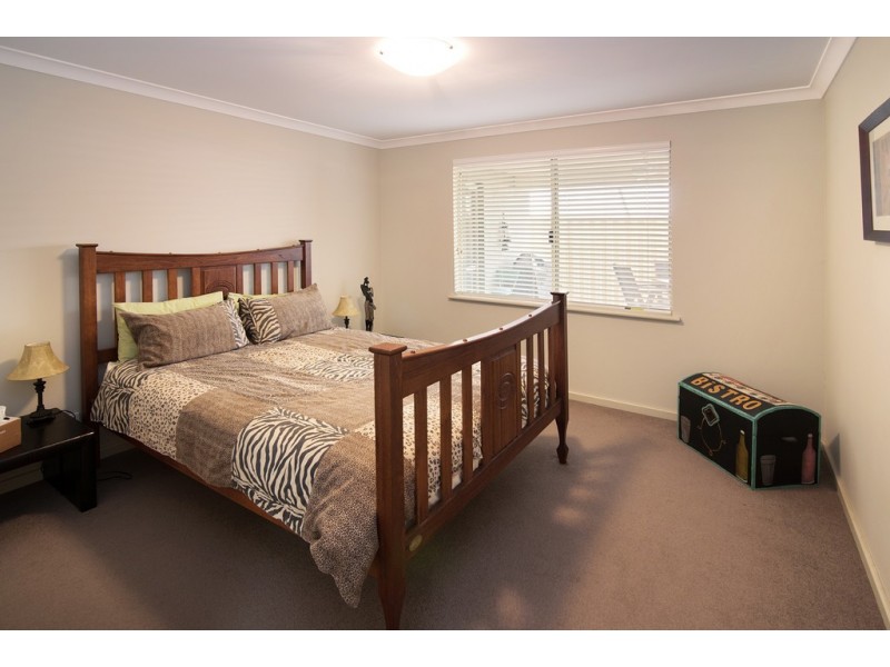 19 Bream Quadrant, Geographe WA 6280