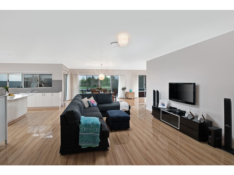 9 Hawker Approach, Yalyalup WA 6280