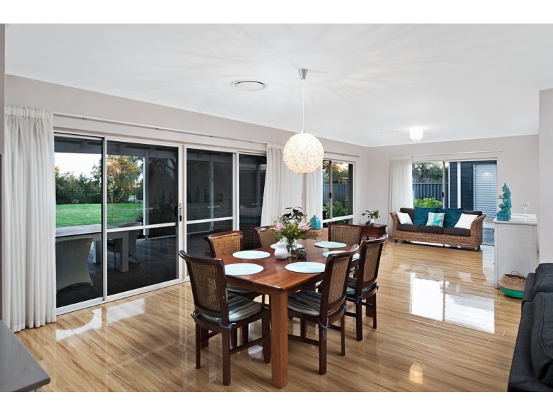 9 Hawker Approach, Yalyalup WA 6280