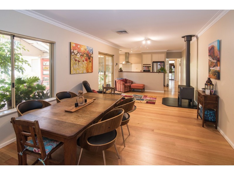 11 Harwood Road, Geographe WA 6280