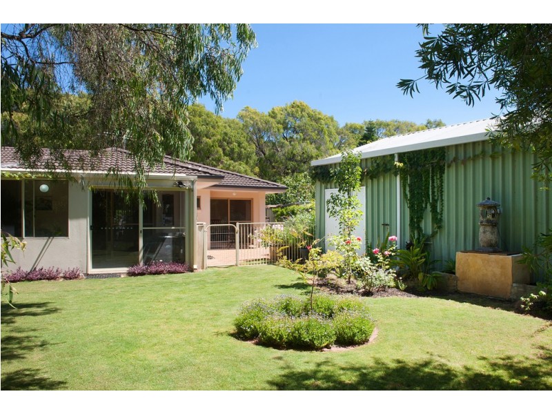 11 Harwood Road, Geographe WA 6280