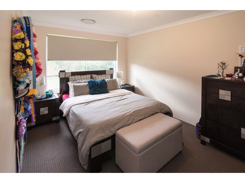 8 Anna Capel View, Geographe WA 6280