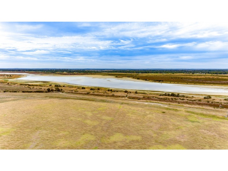 8 Anna Capel View, Geographe WA 6280