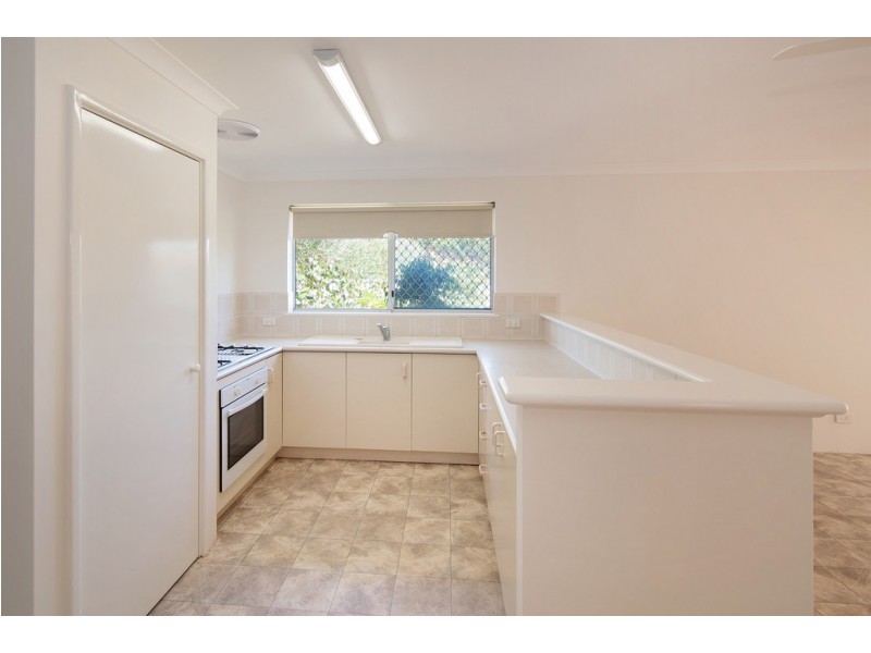 2/11 Kingfisher Boulevard, West Busselton WA 6280