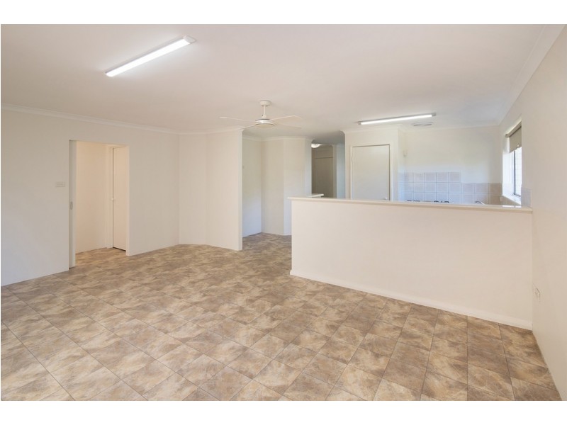 2/11 Kingfisher Boulevard, West Busselton WA 6280