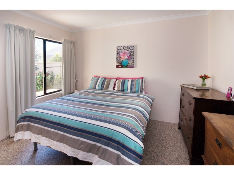 14 Karrinyup Retreat, West Busselton WA 6280