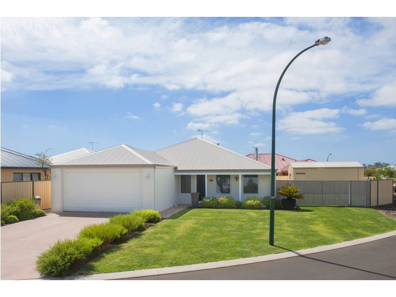 25 Walpole Loop, Yalyalup WA 6280