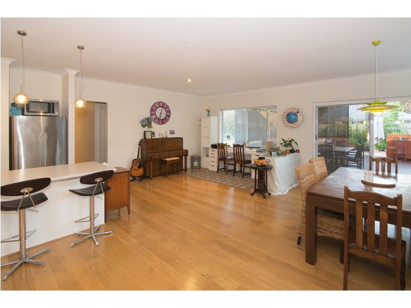 3 Feutrill Place, Broadwater WA 6280