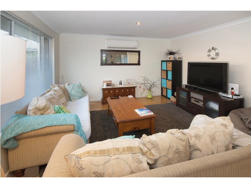 3 Feutrill Place, Broadwater WA 6280