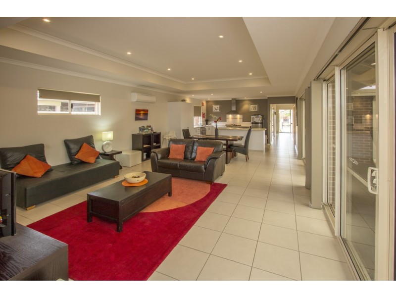 19 Pianobox Boulevard, West Busselton WA 6280