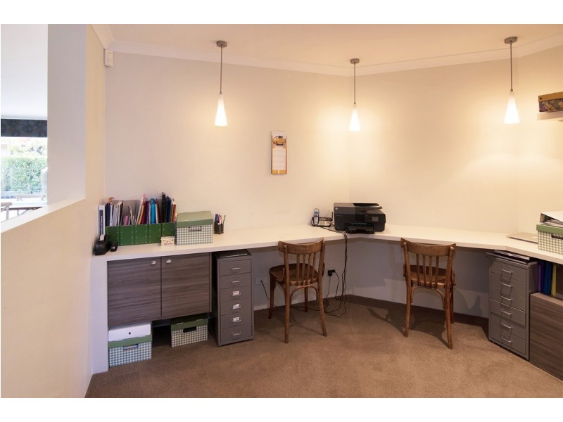 10 Nougat Crescent, Yalyalup WA 6280