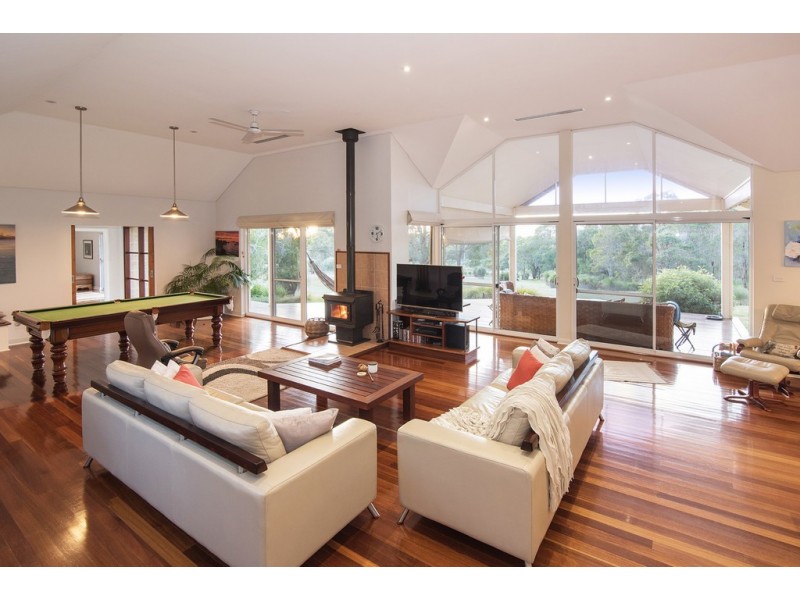 33 Koorabin Drive, Yallingup WA 6282