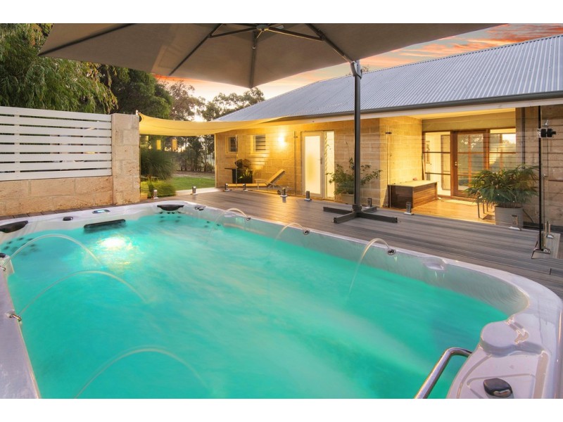 33 Koorabin Drive, Yallingup WA 6282