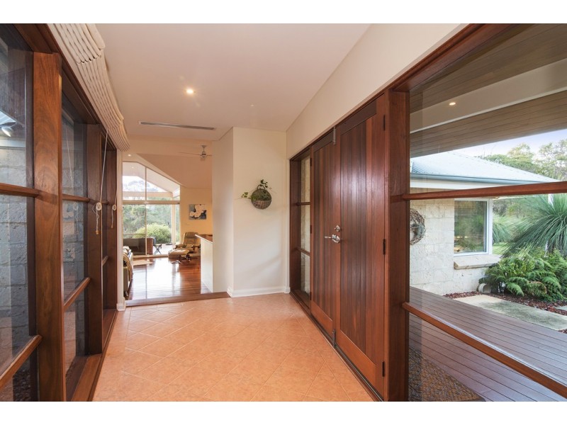 33 Koorabin Drive, Yallingup WA 6282