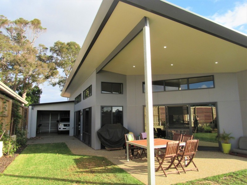 11 Mecklenberg Drive, Margaret River WA 6285