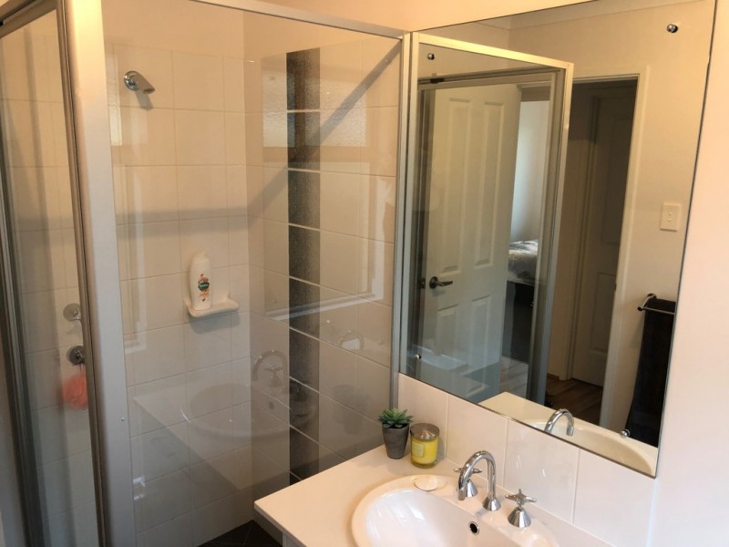 11 Toulon Way, Yalyalup WA 6280