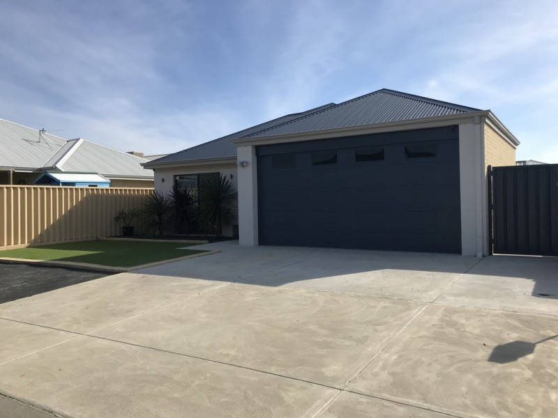 3 Massena Way, Yalyalup WA 6280