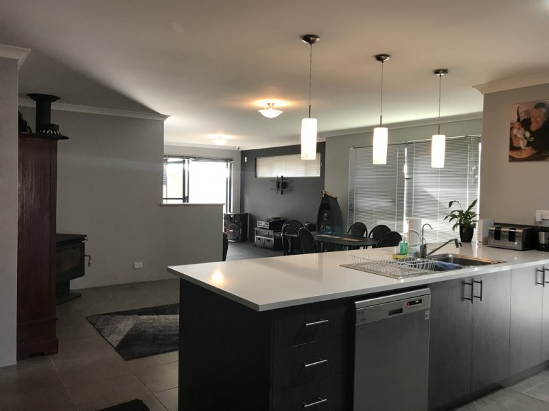 3 Massena Way, Yalyalup WA 6280